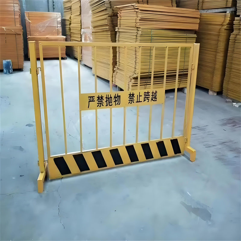 臨時護欄